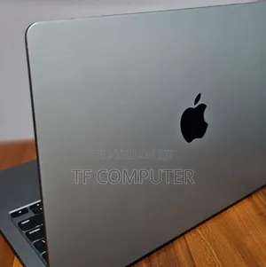 New Laptop Apple MacBook Air 2022 M2 8GB Apple M2 SSD 256GB