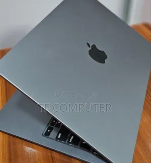 New Laptop Apple MacBook Air 2022 M2 8GB Apple M2 SSD 256GB