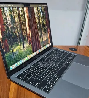New Laptop Apple MacBook Air 2022 M2 8GB Apple M2 SSD 256GB