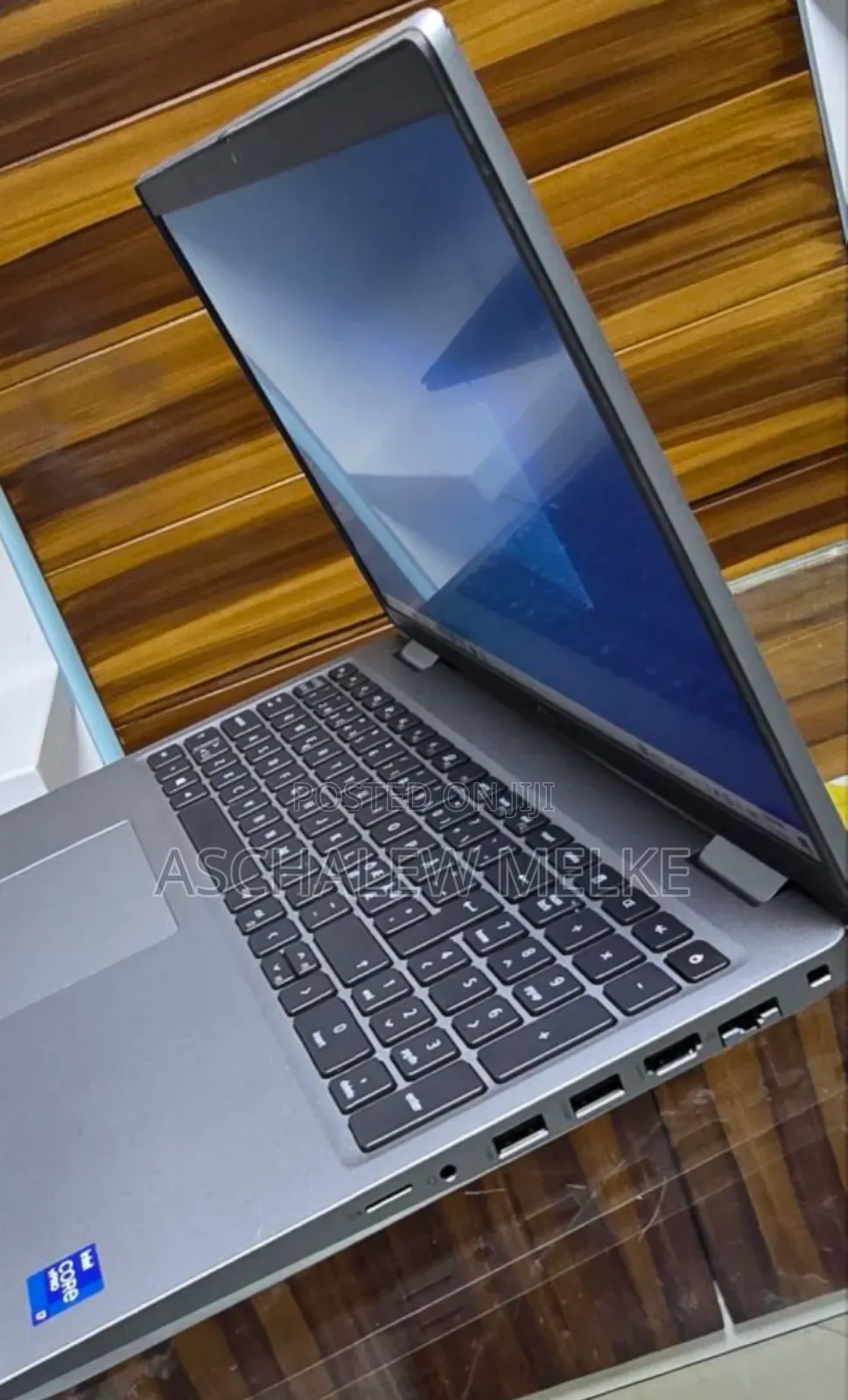 New Laptop Dell Precision 15 3520 32GB Intel Core I7 SSD 512GB