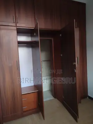 5bdrm Villa in Villa House, Yeka for rent