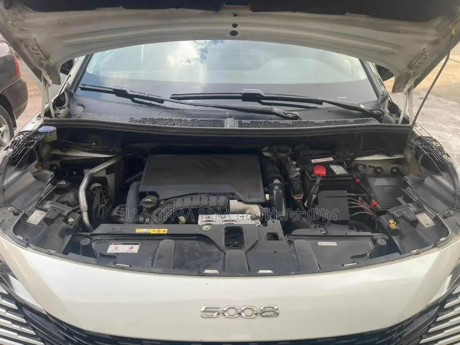 Peugeot 5008 2022 White