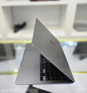 New Laptop Apple MacBook Air 2020 M1 8GB Apple M1 SSD 256GB