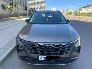 Photo - New Hyundai Tucson 2023 Gold