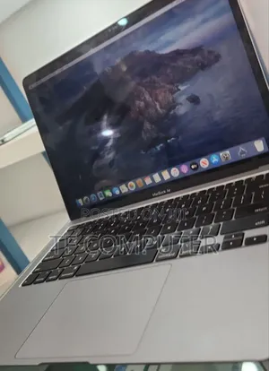 New Laptop Apple MacBook Air 2020 16GB Intel Core I7 SSD 512GB