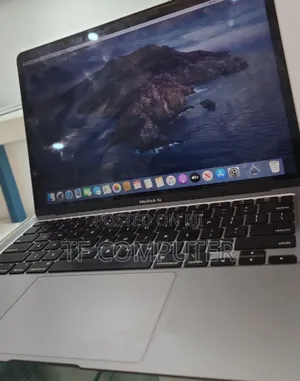 New Laptop Apple MacBook Air 2020 16GB Intel Core I7 SSD 512GB