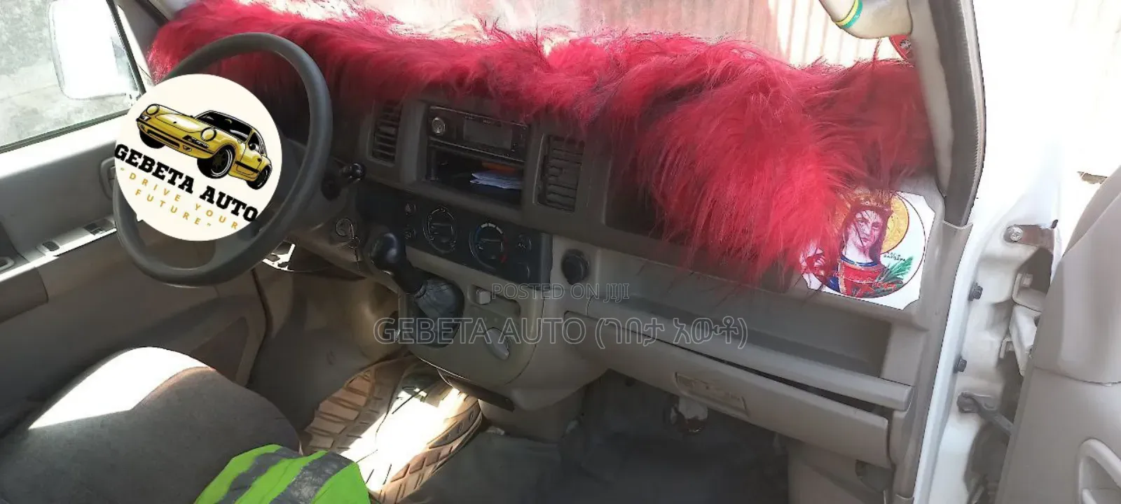 Suzuki Every Wagon 2012 White