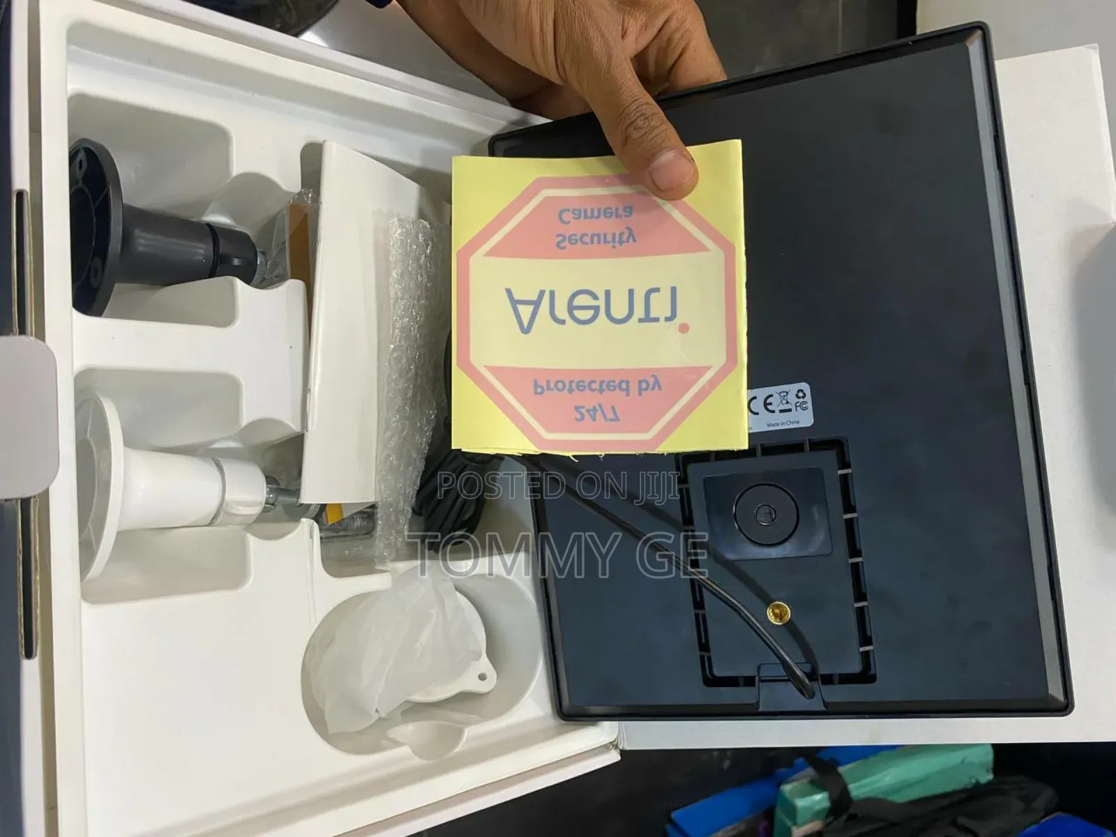 Arenti Battery Camera (With Solar Pannel)