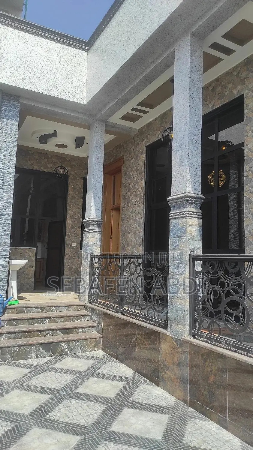 Furnished 4bdrm House in L-Shape House, East Shewa for sale