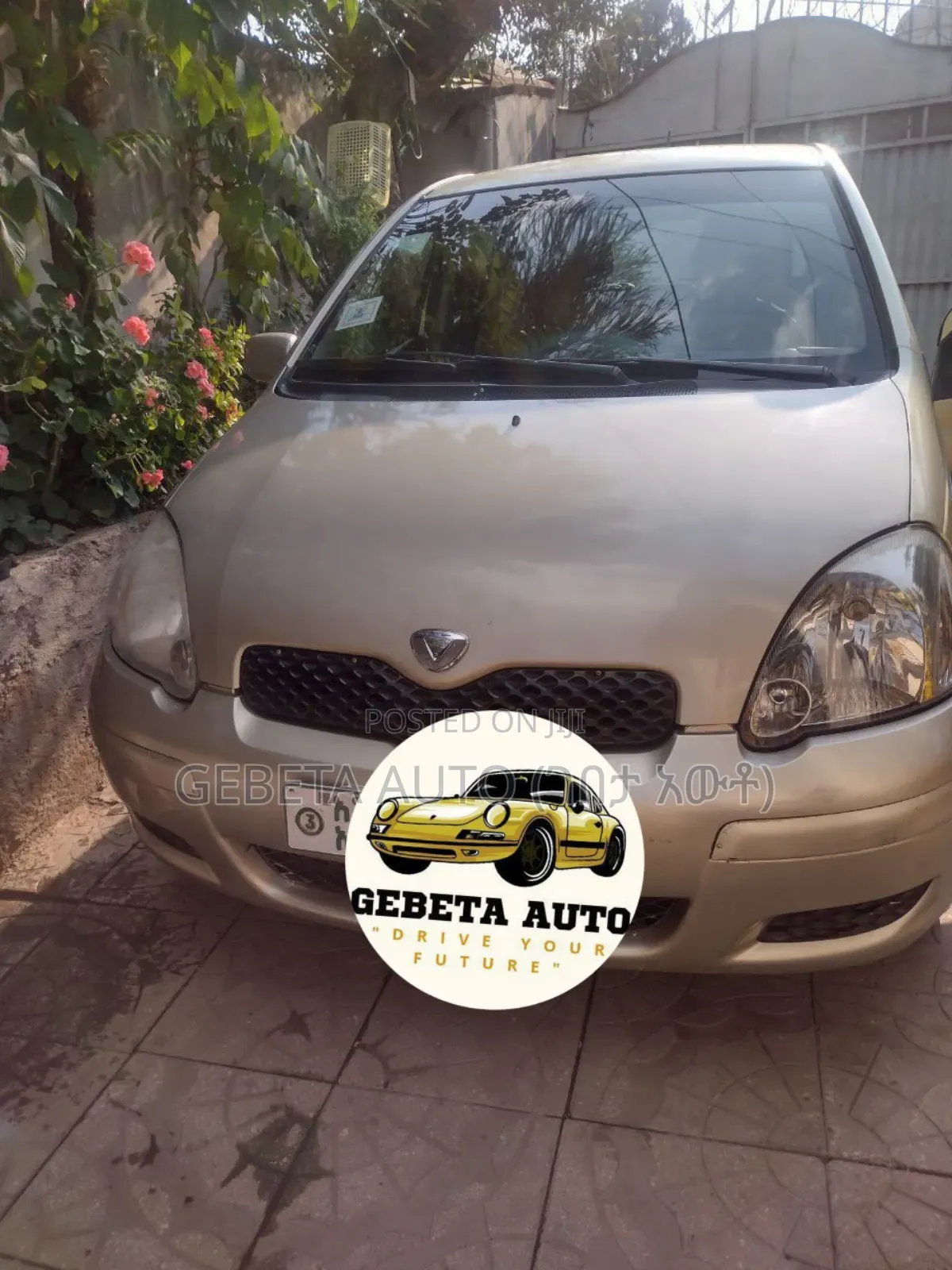 Toyota Vitz 2004 Silver