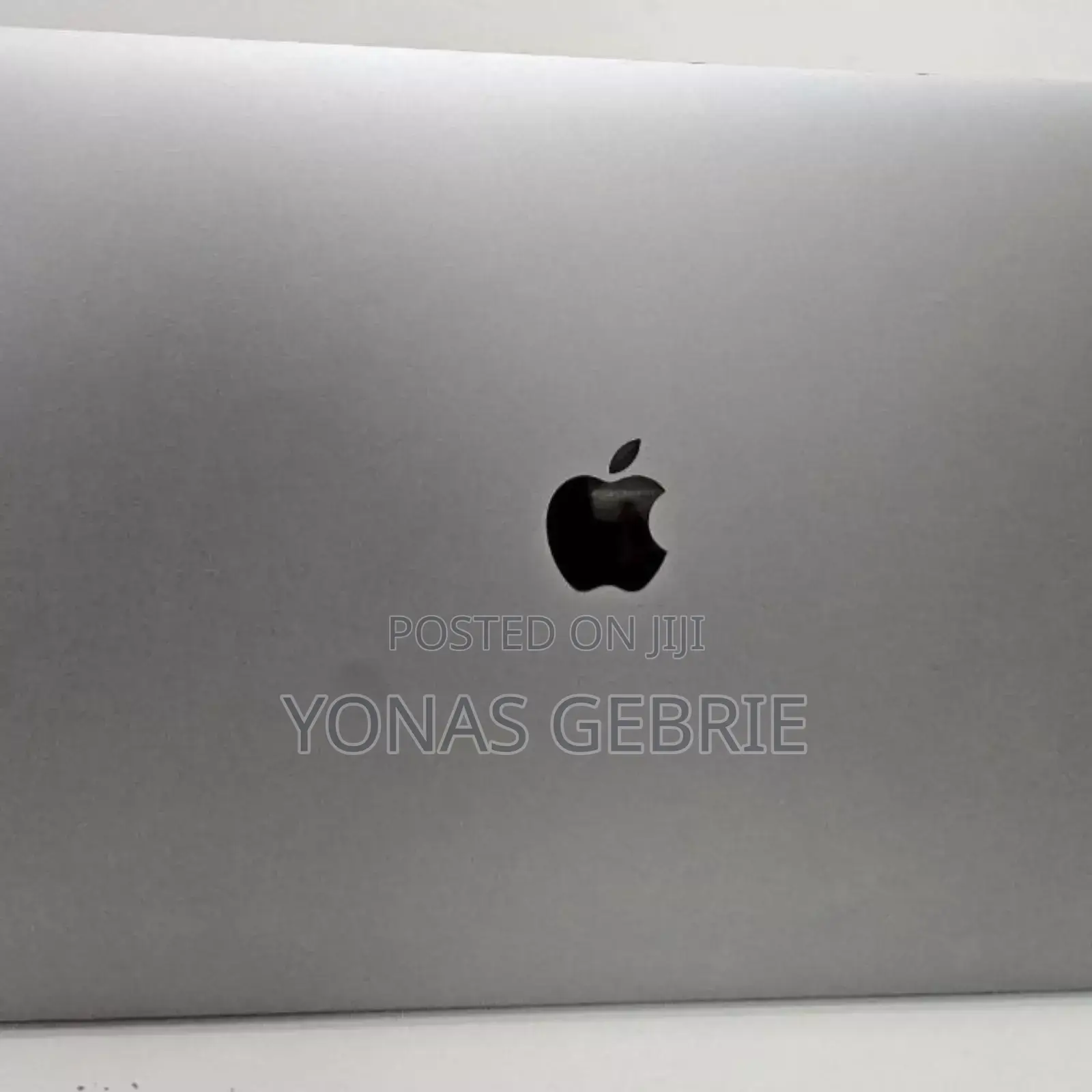 New Laptop Apple MacBook Pro 2018 16GB Intel Core i7 SSD 512GB