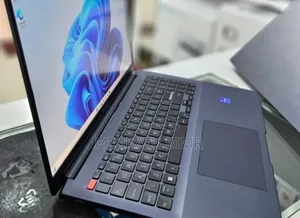 Photo - New Laptop Asus Vivobook 16 16GB Intel Core I7 SSD 512GB