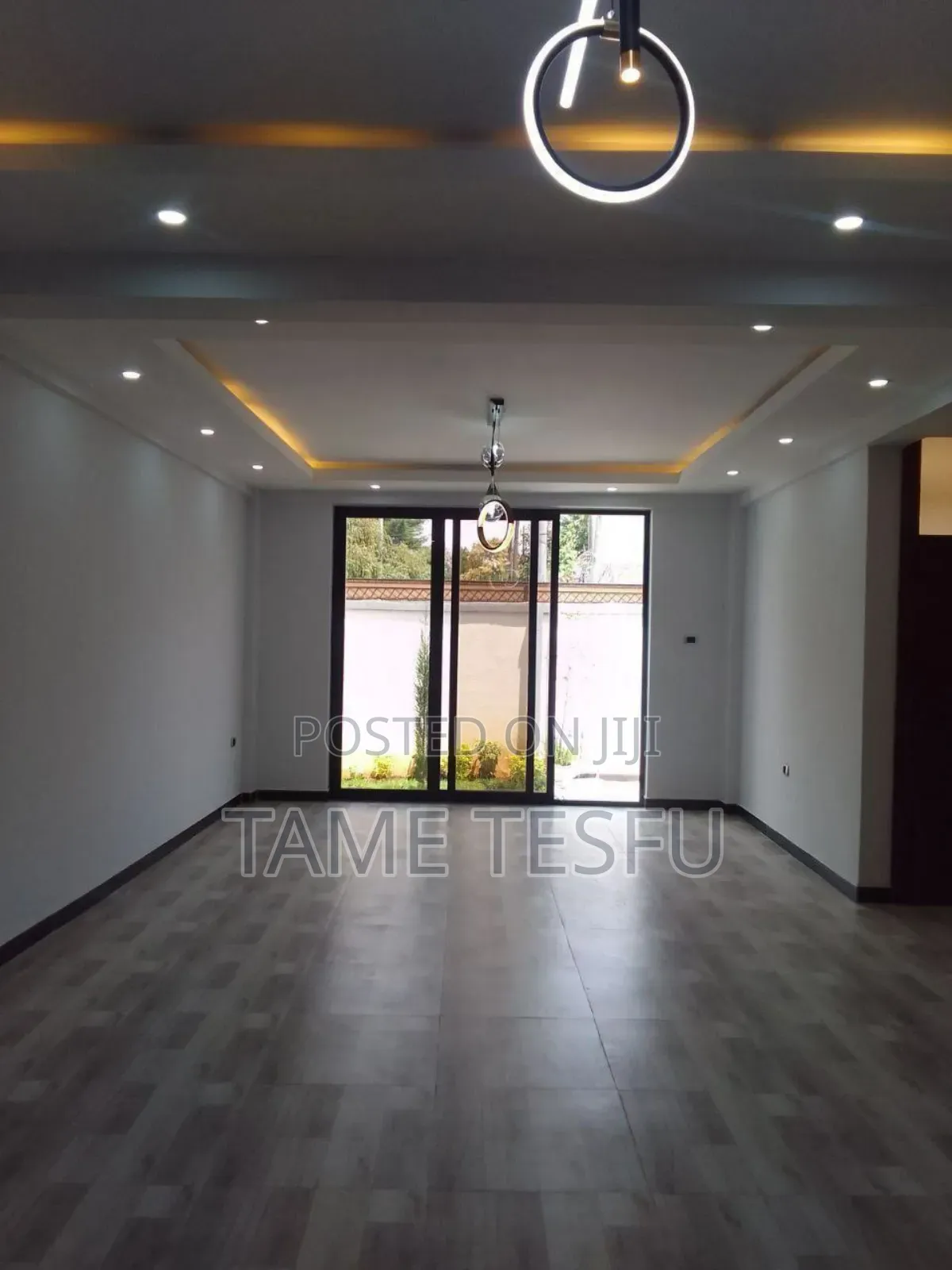 Furnished 5bdrm House in Jakiros, Bole for sale