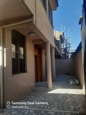 Furnished 6bdrm House in አአ, Bole for Sale