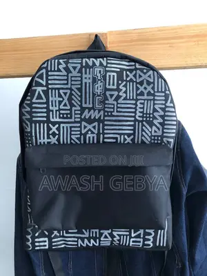 Photo - ጥቁር Tekur Backpack