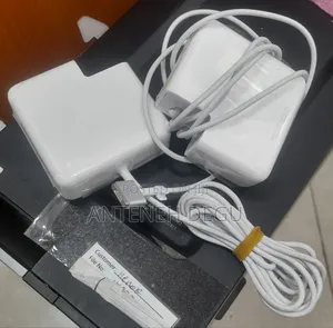 Photo - Apple Macbook Laptop Orginal Charger