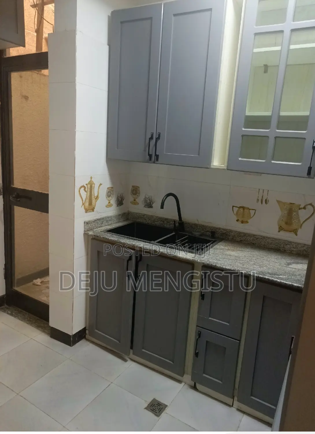 6bdrm House in ሰባ ሁለት, Bole for rent