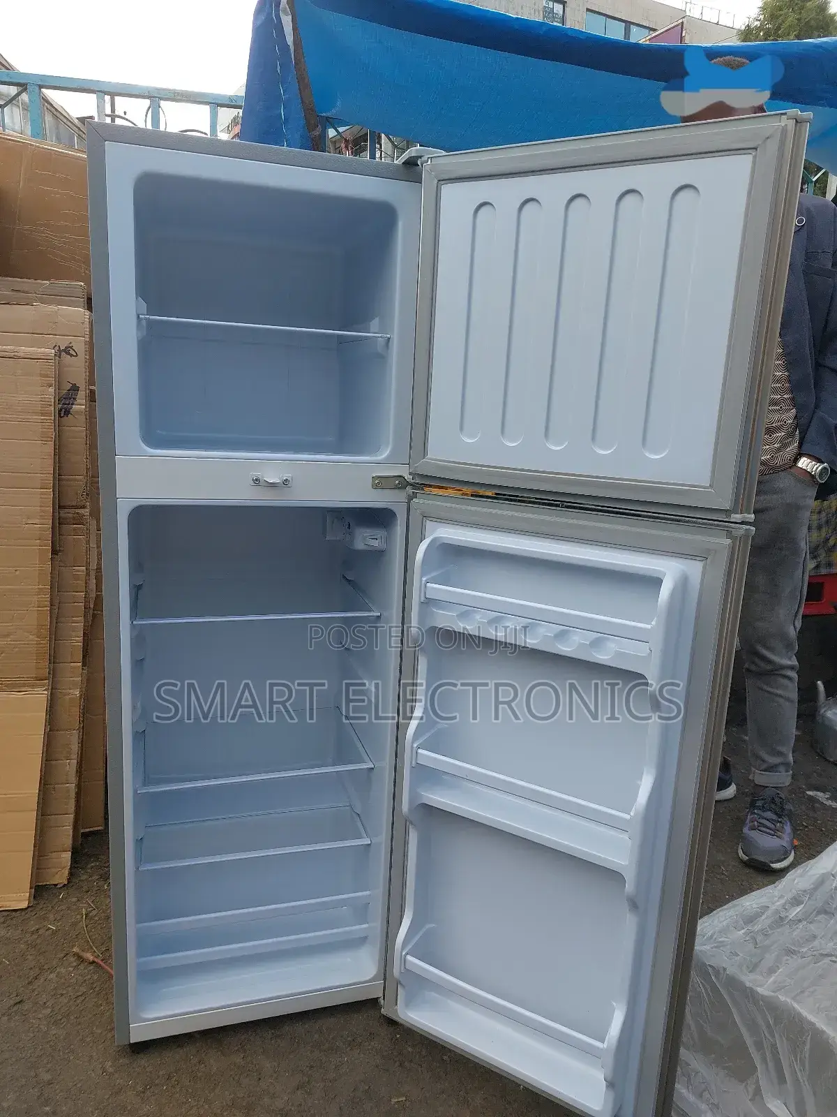 Vegas Refrigerator 270l