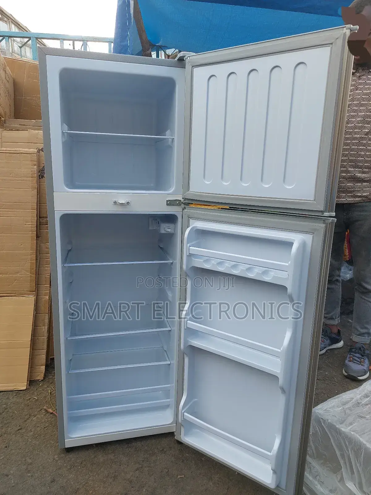 Vegas Refrigerator 270l