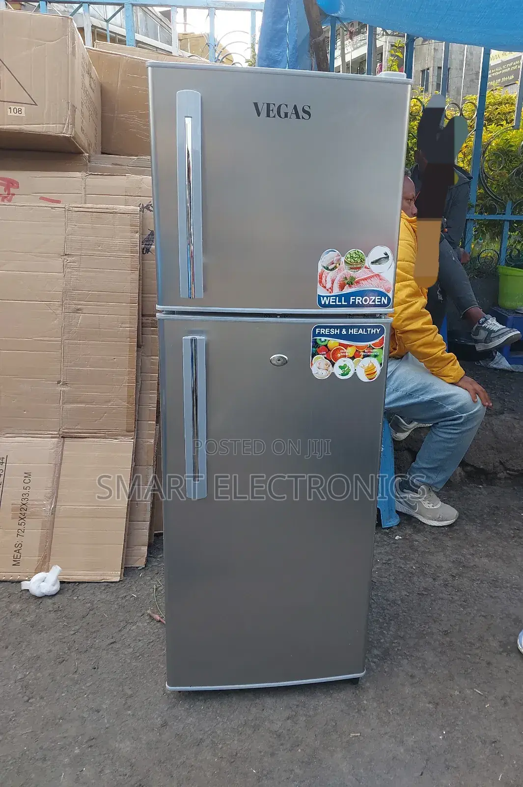 Vegas Refrigerator 270l