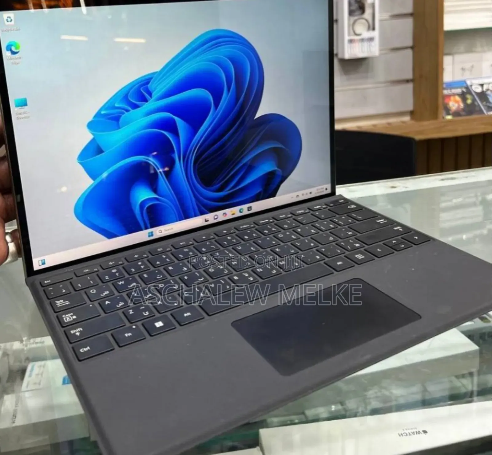 New Laptop Microsoft Surface Pro 9 8GB Intel Core I5 SSD 256GB