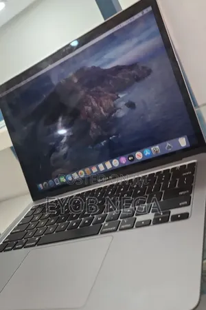 New Laptop Apple MacBook Air 2020 16GB Intel Core I7 SSD 512GB