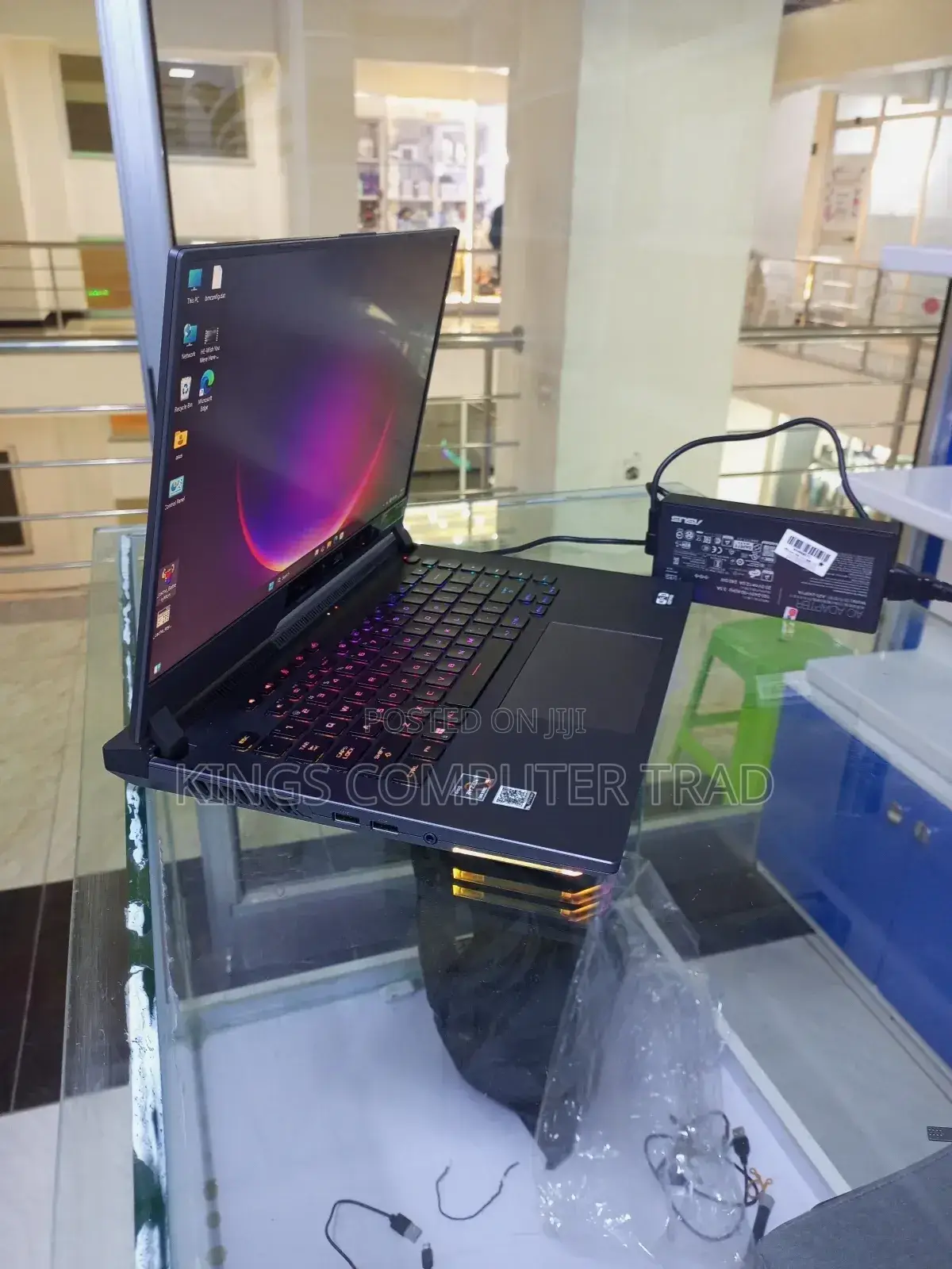 New Laptop Asus ROG Strix G15 32GB AMD Ryzen 9 SSD 512GB