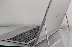 New Laptop HP X2 210 G2 8GB Intel Core I5 SSD 256GB