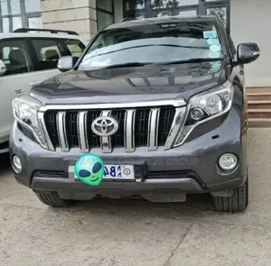 Photo - Toyota Land Cruiser 2015 Black