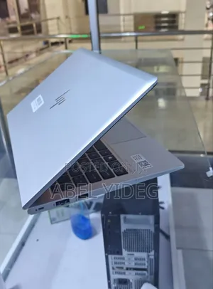 New Laptop HP EliteBook 840 10 32GB Intel Core I5 SSD 1T