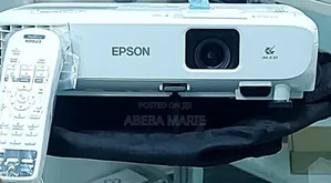 Epson Projector With Bag Remote Model Name: