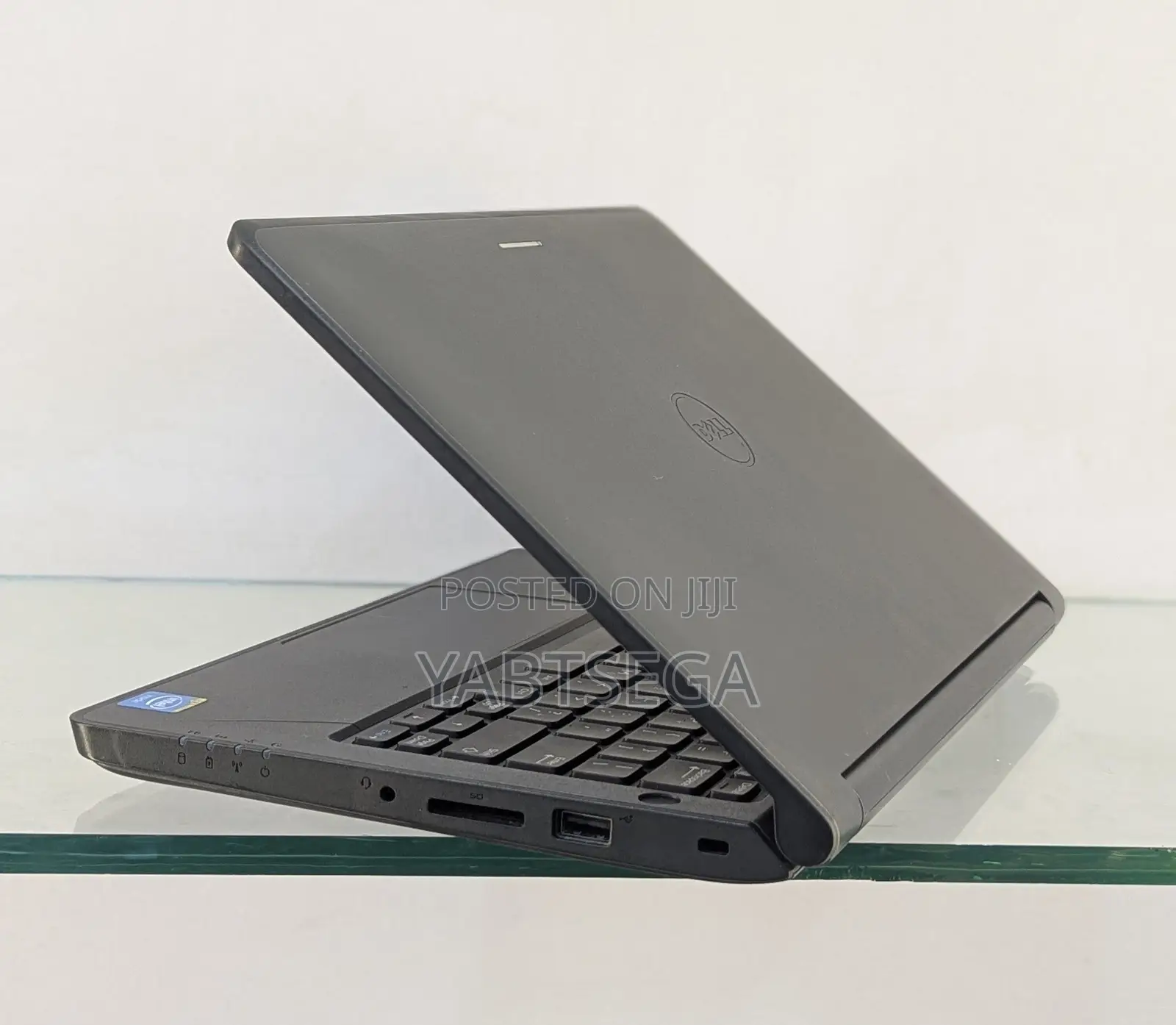 Laptop Dell Latitude 5310 4GB eMMC 320GB