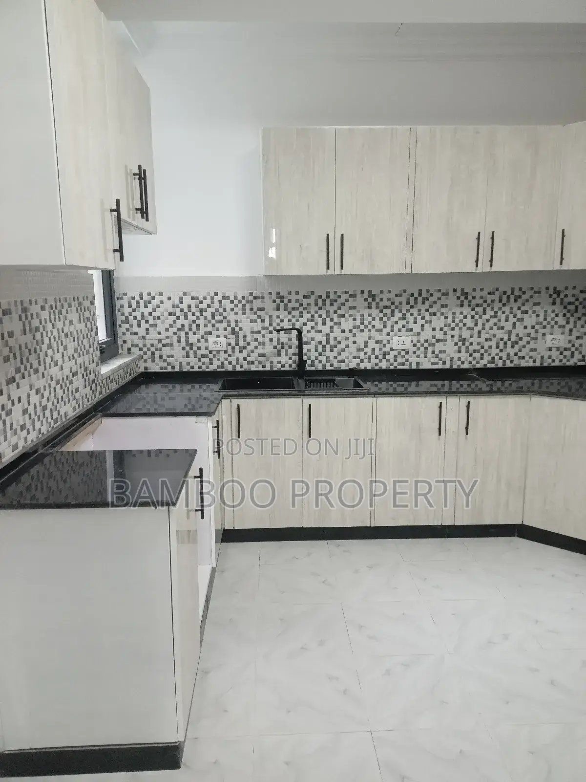 4bdrm Apartment in Bole for rent