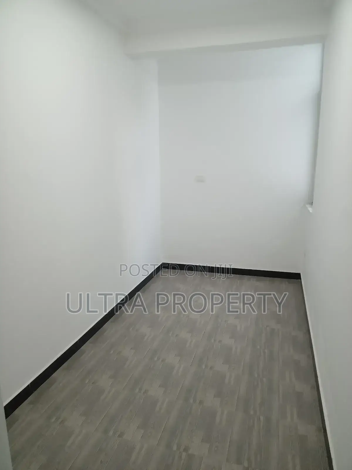 4bdrm Apartment in Bole for rent