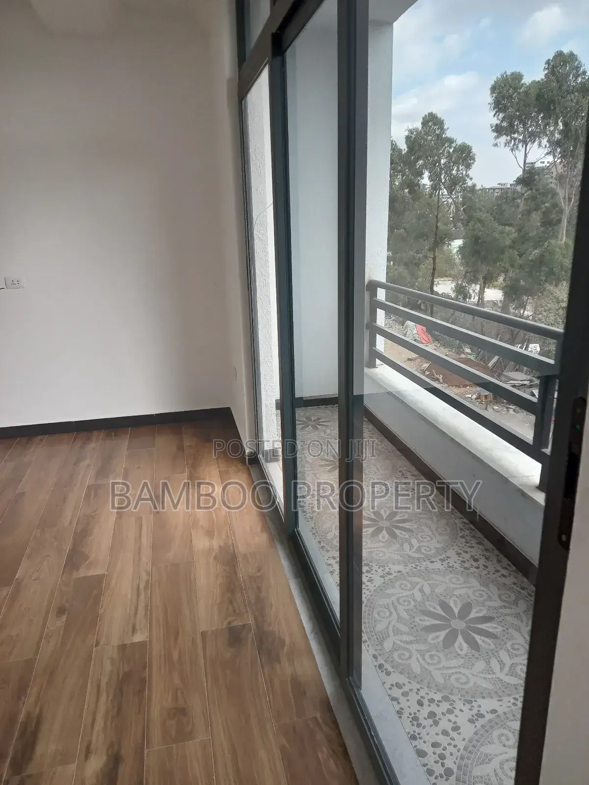 4bdrm Apartment in Bole for rent