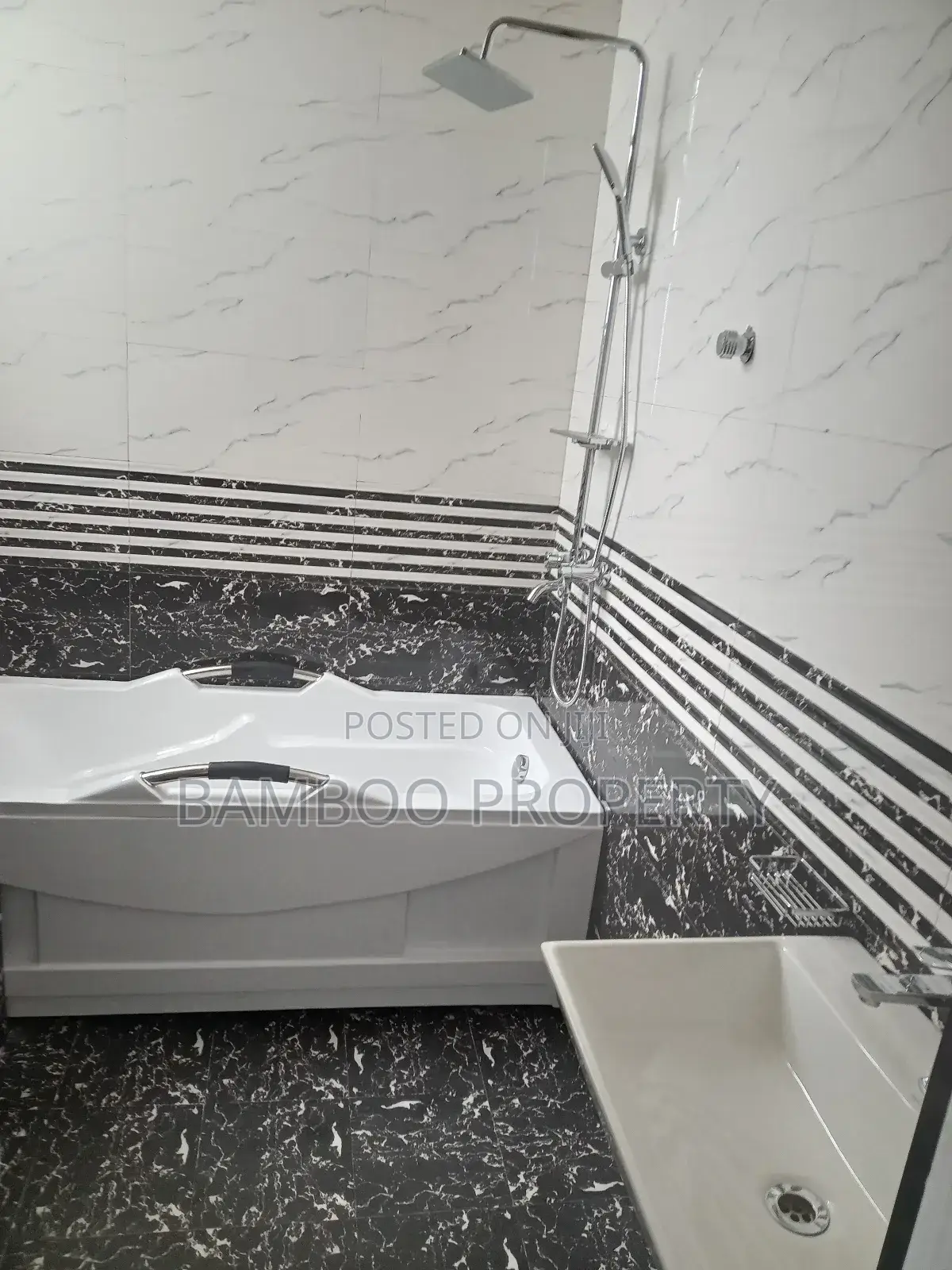 4bdrm Apartment in Bole for rent