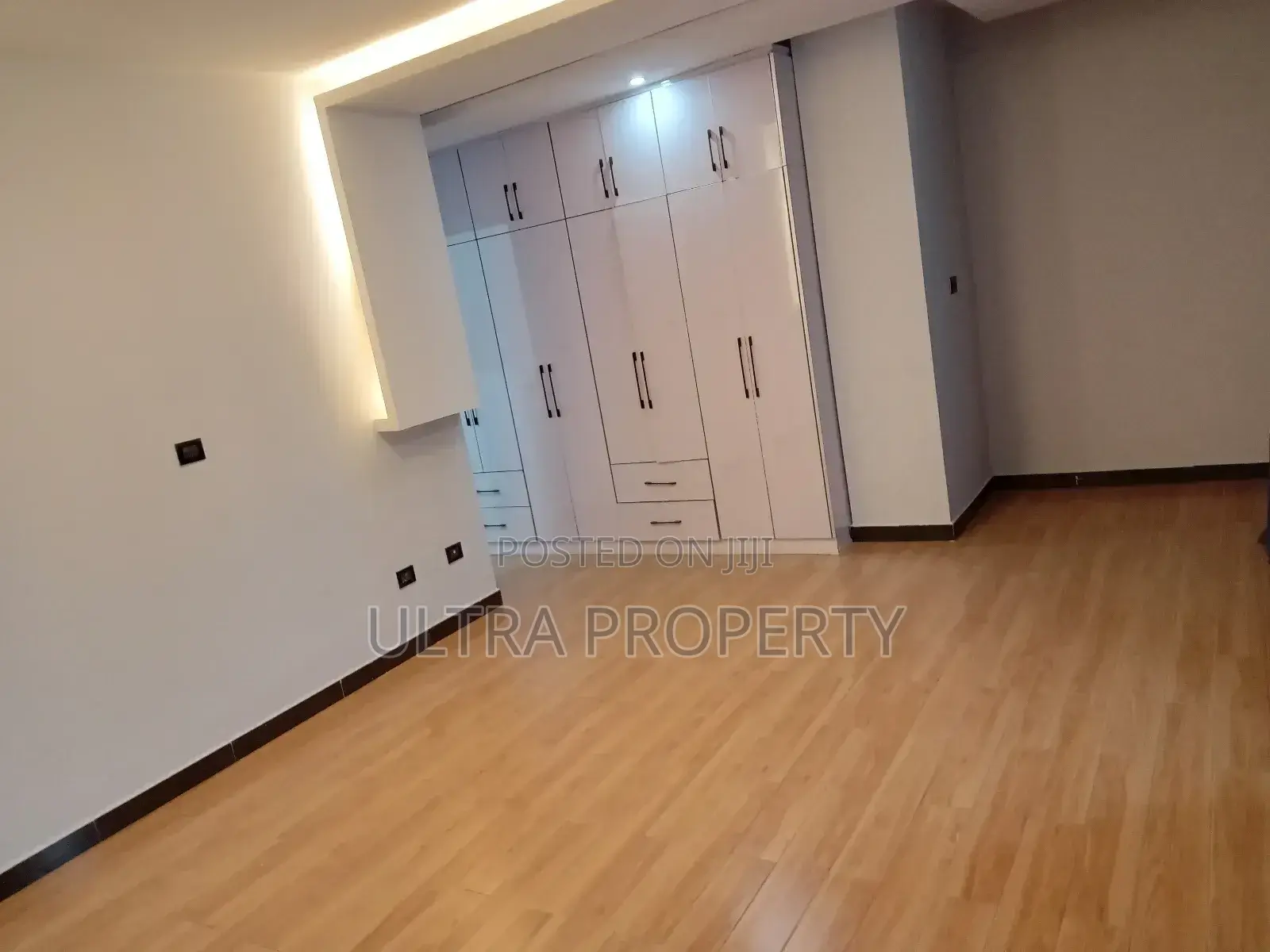 4bdrm Apartment in Bole for rent