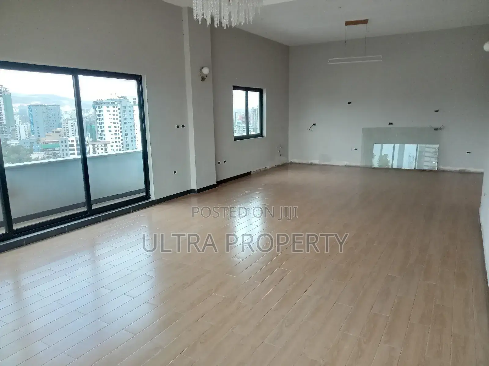4bdrm Penthouse in Bole for rent