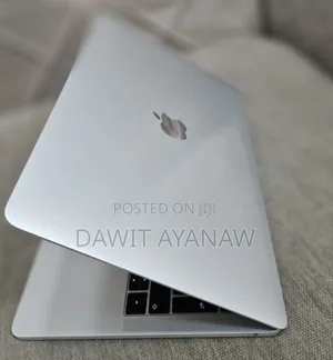 New Laptop Apple MacBook Pro 2019 8GB Intel Core I5 SSD 128GB