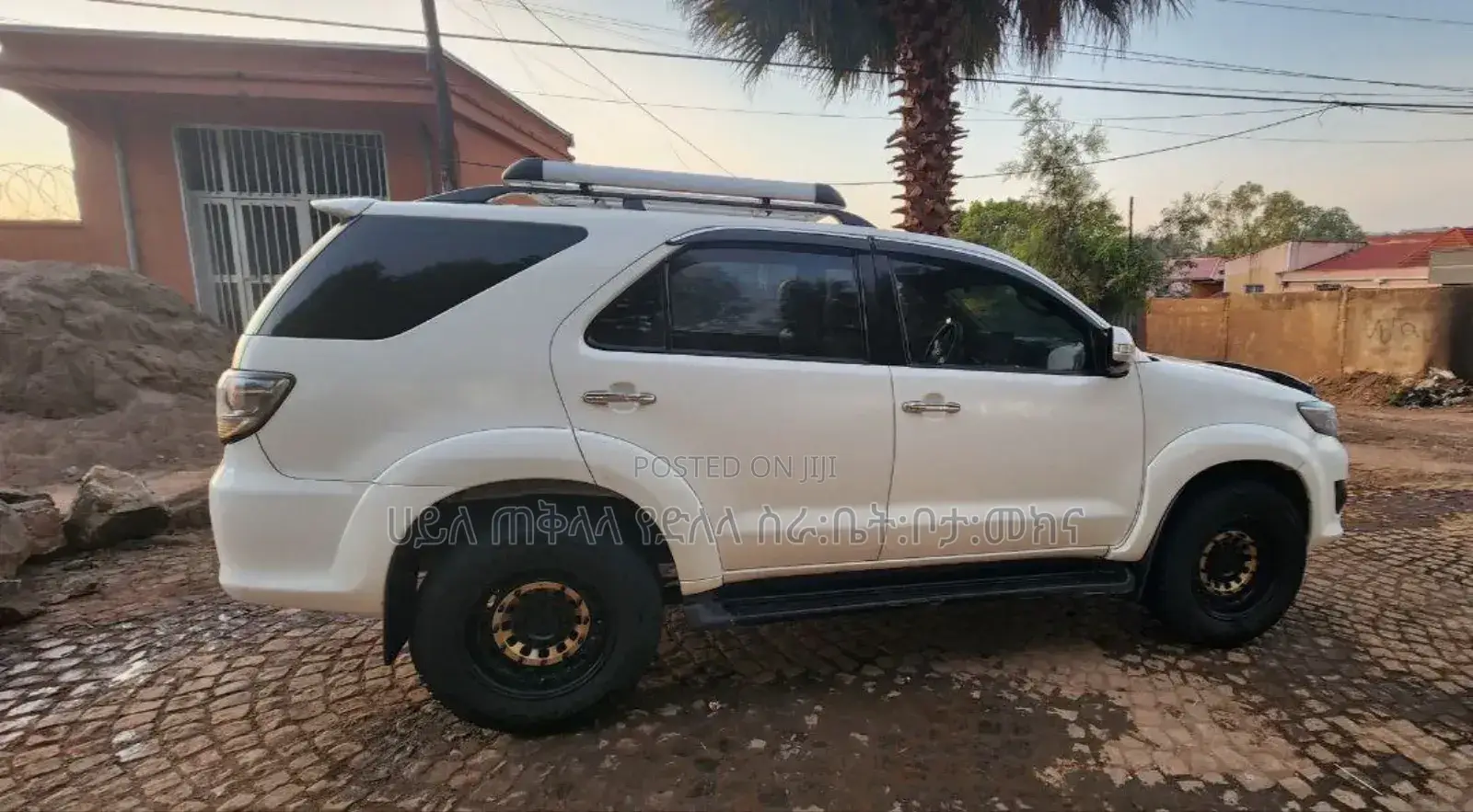 Toyota Fortuner 2013 White