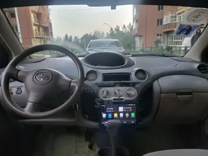 Toyota Platz 2004 Silver