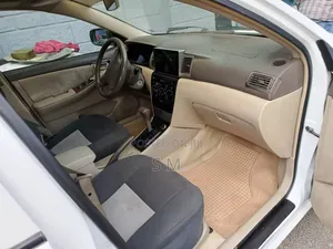 Toyota Corolla 2007 White