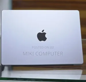 New Laptop Apple MacBook Pro 2023 M3 Pro 14-Inch 16GB Intel SSD 512GB