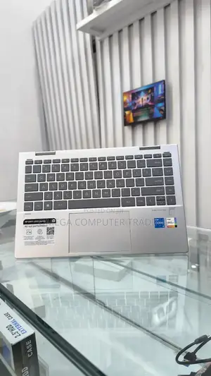 New Laptop HP Envy x360 8GB Intel Core i5 SSD 512GB