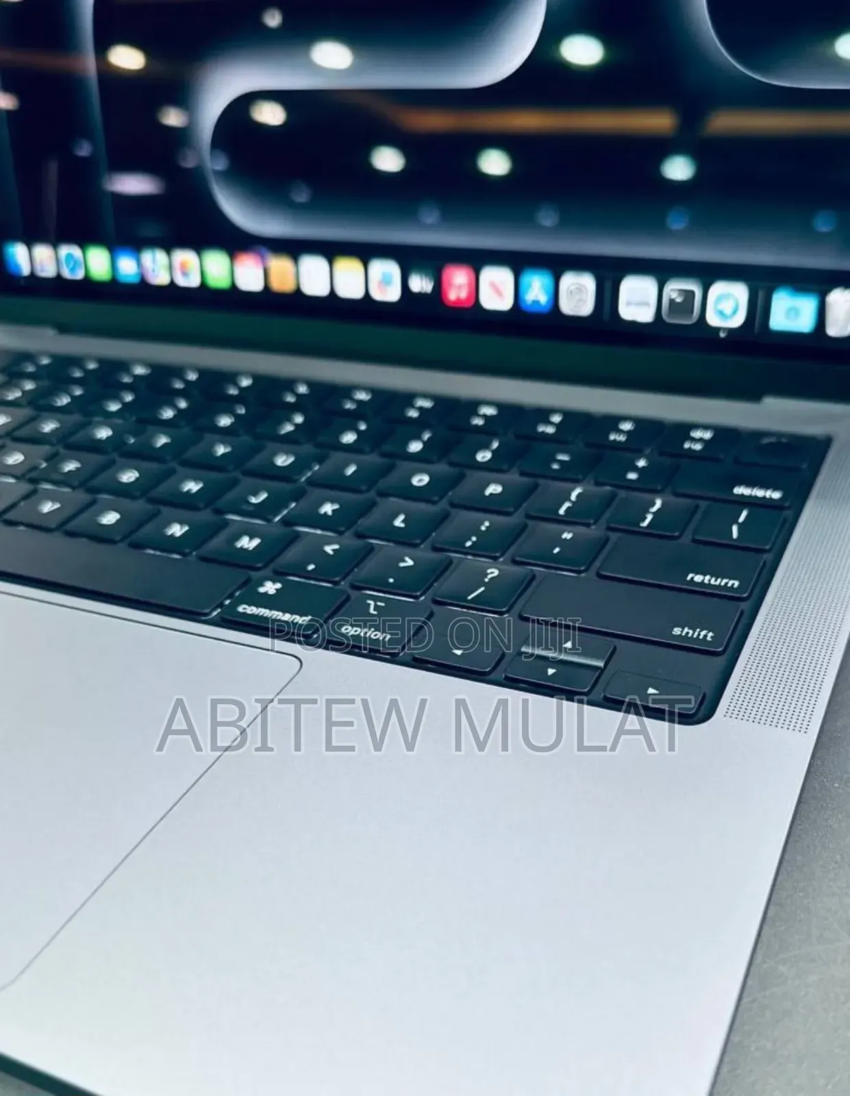 New Laptop Apple MacBook Pro 2023 M3 14-Inch 18GB Apple M3 SSD 512GB