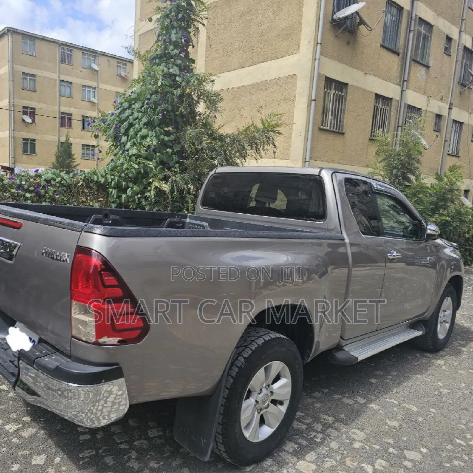 Toyota Hilux 2017 Gray