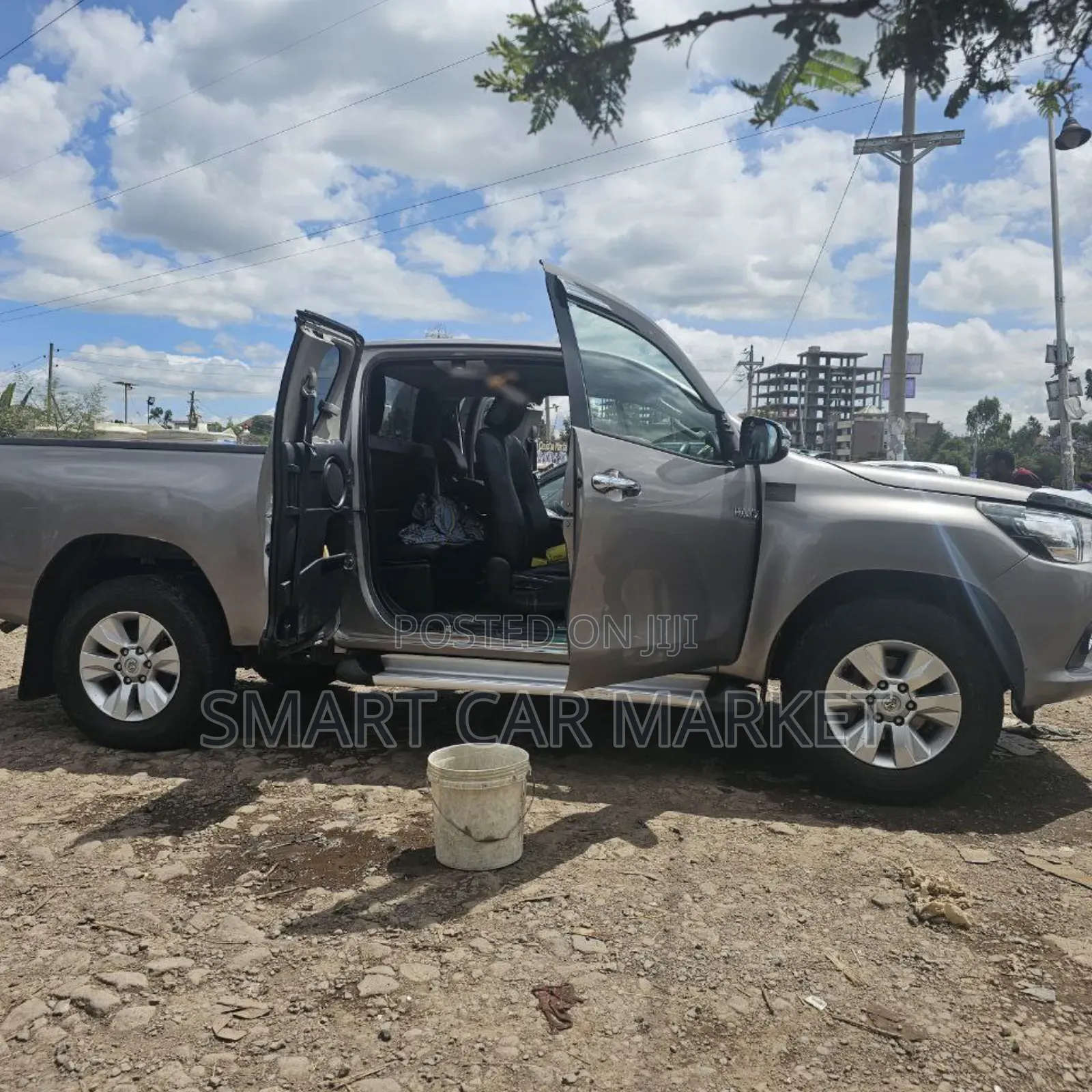 Toyota Hilux 2017 Gray