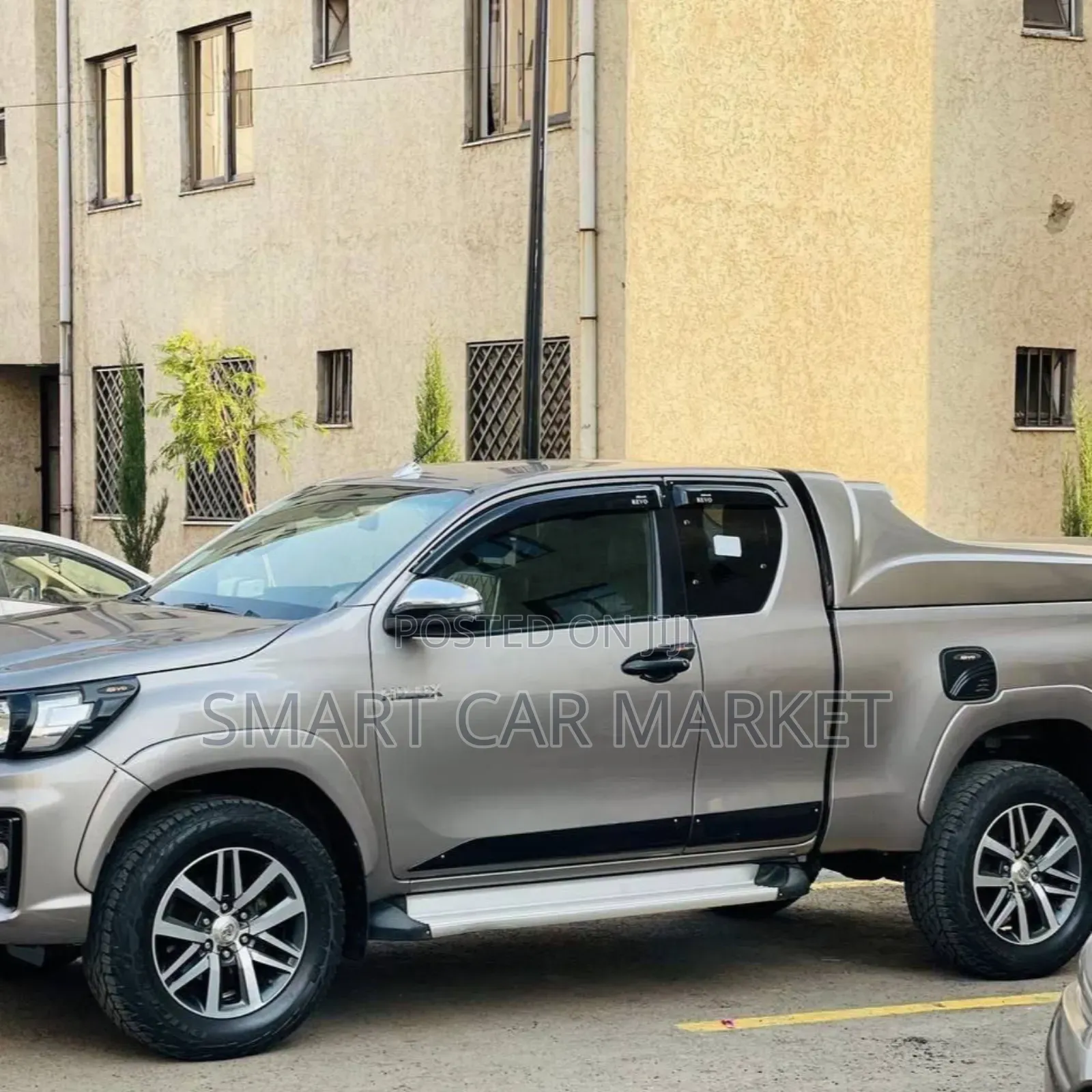 Toyota Hilux 2020 Gray