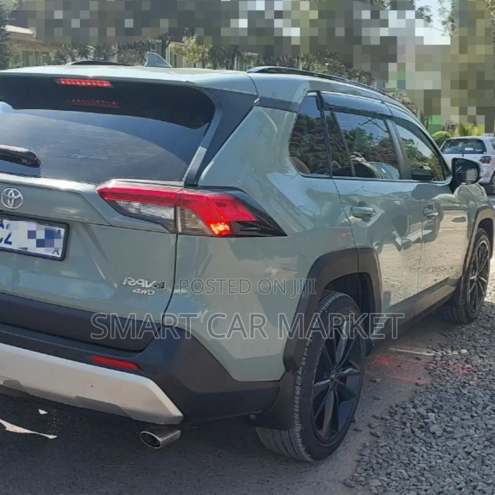 Toyota RAV4 LE AWD 2020 Green