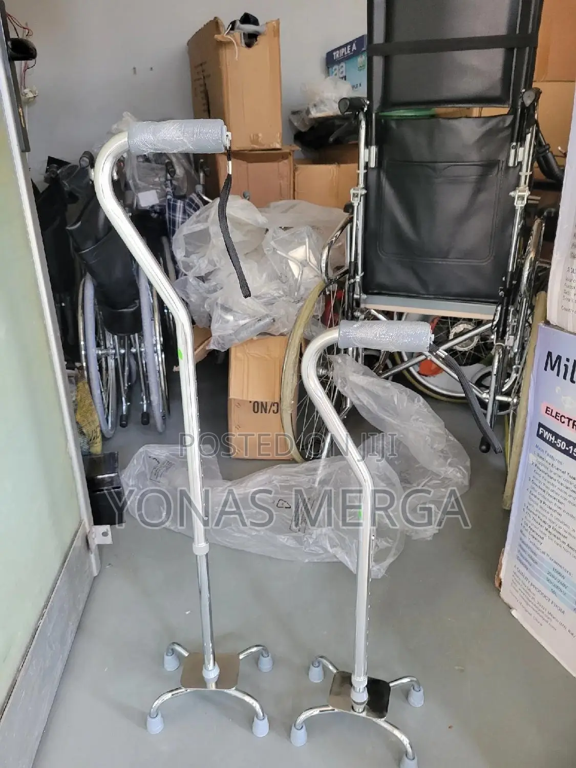 Walking Stick虛cane 竊four Legs Provide Superior Support